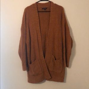 Sweater/Cardigan